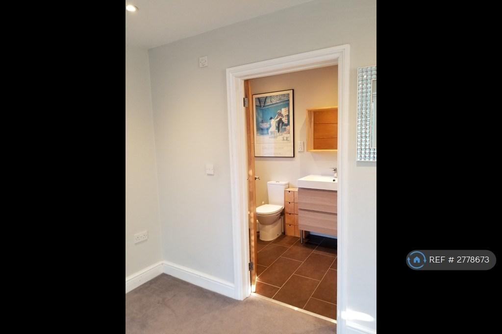 Ensuite Bathroom