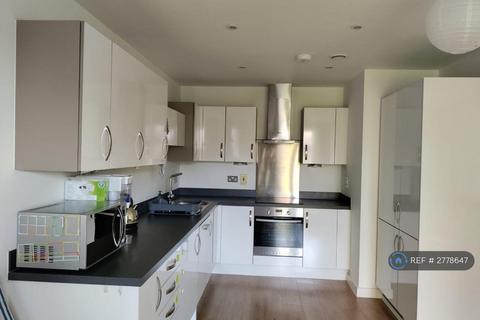 2 bedroom flat to rent, Knightley Court, Harrow, HA3