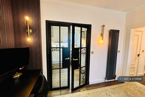 undefined, Bishopbriggs, Bishopbriggs, Glasgow, G64