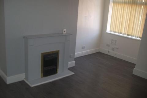 2 bedroom terraced house to rent, Sutherland Mount, Leeds LS9