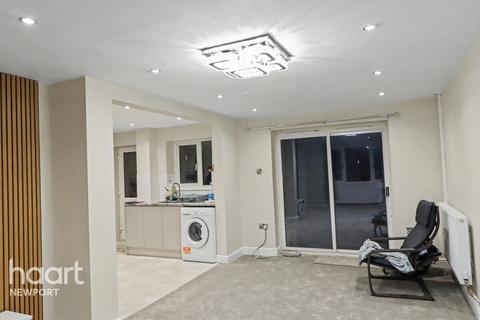 undefined, Hendre Farm Drive, NEWPORT