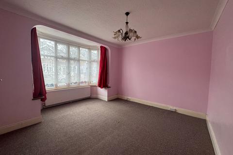 3 bedroom terraced house to rent, No Deposit Option, Westrow Drive, Barking, IG11