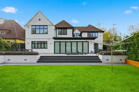 undefined, Shenfield Gardens, Hutton