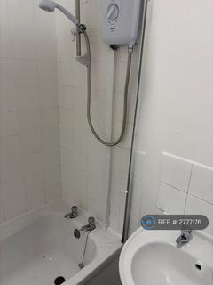 2 bedroom terraced house to rent, Bakewell Street, Manchester, M18