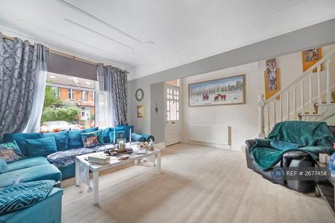 undefined, Ollerton Road, London, N11