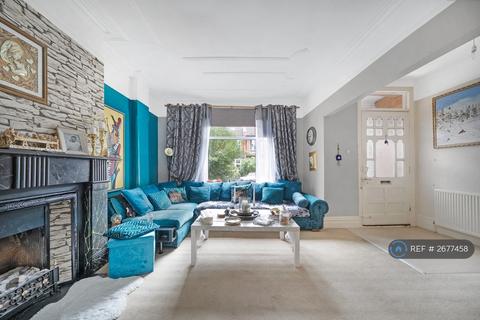 undefined, Ollerton Road, London, N11