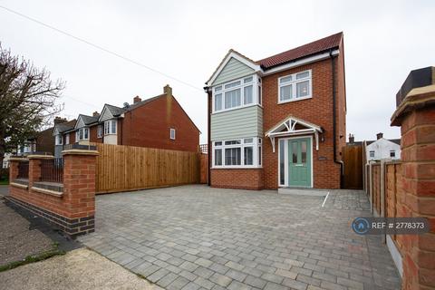 3 bedroom detached house to rent, Kings Road, Harwich, CO12