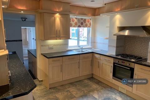 2 bedroom terraced house to rent, Leopold Street, Stoke-On-Trent, ST4