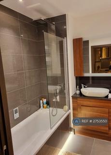 1 bedroom flat to rent, Victoria Place, East Grinstead, RH19