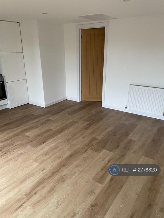 Lounge/Kitchen