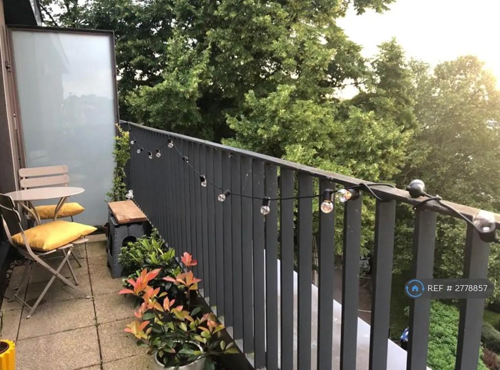 Wraparound Balcony