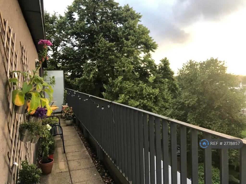 Wraparound Balcony