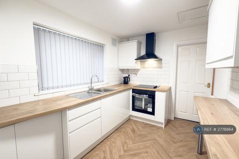 2 bedroom terraced house to rent, Birks Street, Stoke-On-Trent, ST4