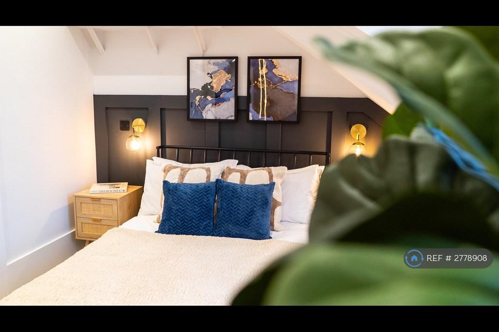 Room 4