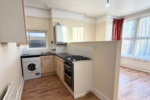 1 bedroom flat for sale, Genesta Road, Westcliff-On-Sea, SS0