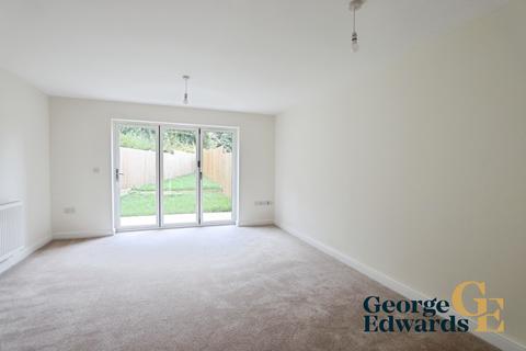 2 bedroom semi-detached house to rent, Lutterworth Road Walcote LE17 4JU