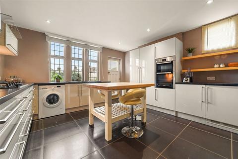 3 bedroom detached house for sale, Watlington Road, Old Harlow, Essex, CM17