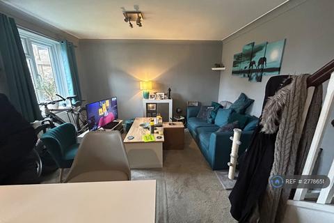 1 bedroom terraced house to rent, Rowan Lea, Walderslade, ME5