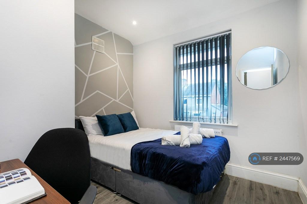 Bedroom 4 (Double Bed)