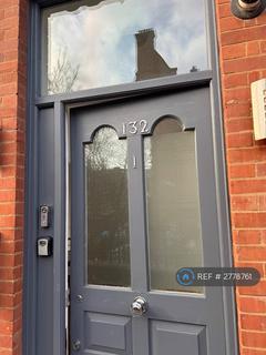 Studio to rent, Finchley Road, London, NW3