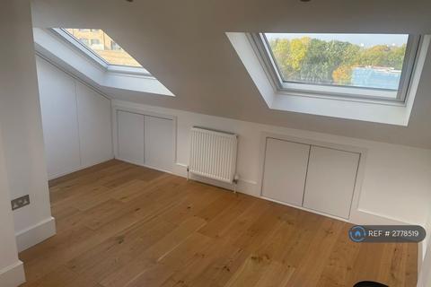 2 bedroom flat to rent, Wandsworth Road, London, SW8
