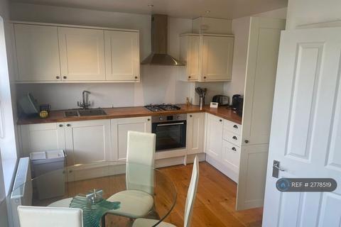 2 bedroom flat to rent, Wandsworth Road, London, SW8