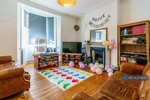 6 bedroom terraced house to rent, Claremont Street, Newcastle Upon Tyne, NE2
