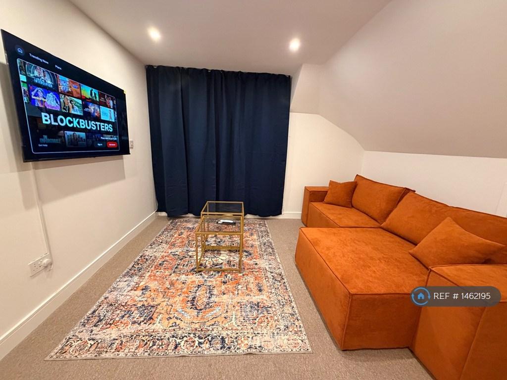 Studio Room