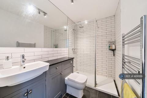 1 bedroom flat to rent, Wellmeadow Road, London, SE13