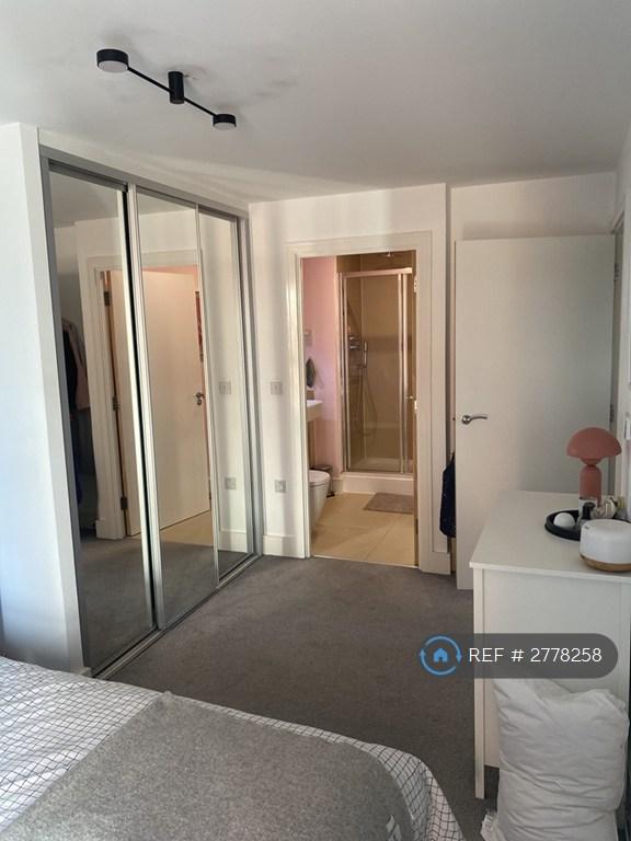 Main Bedroom & En-Suite