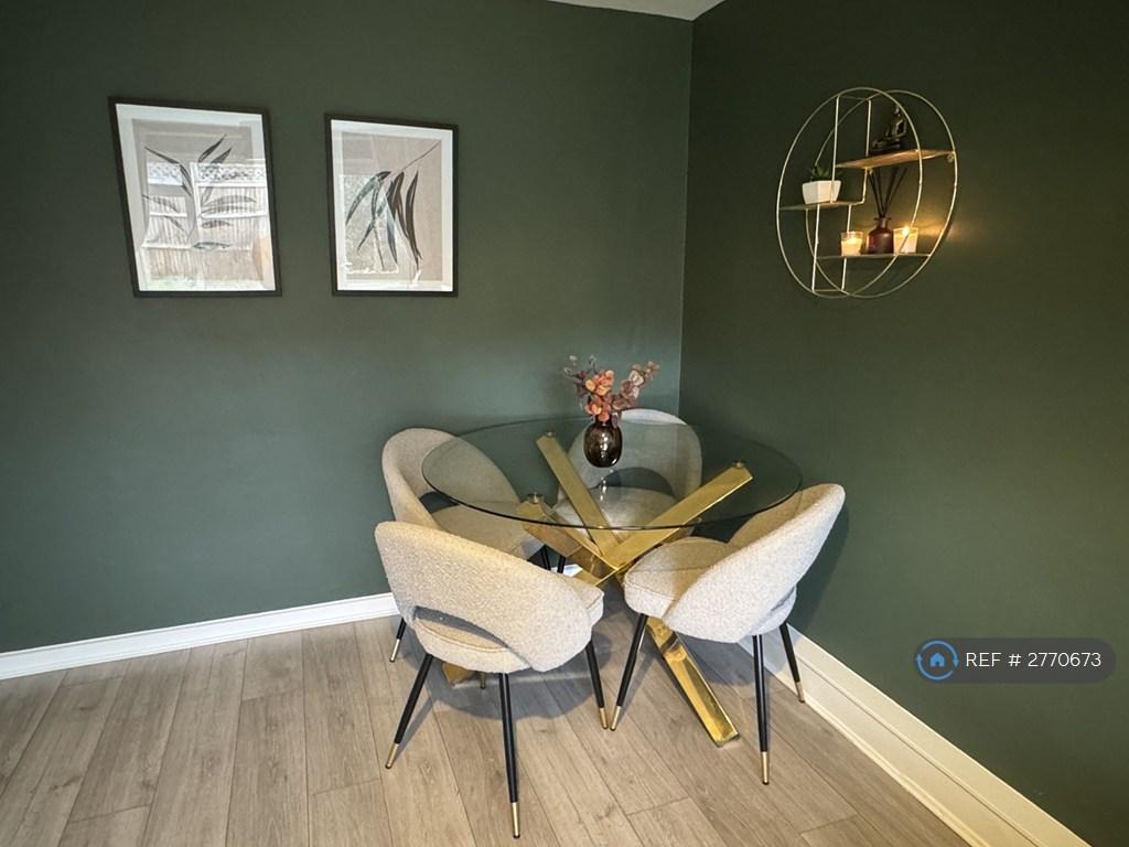 Living Room 4