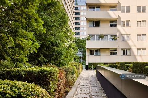 2 bedroom flat to rent, Upper Ground, London, SE1