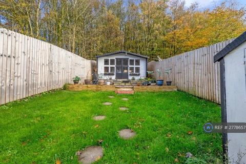 3 bedroom terraced house to rent, Hardman Avenue, Rossendale, BB4