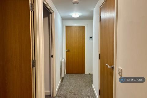 2 bedroom flat to rent, Charlotte Court, Margate, CT9