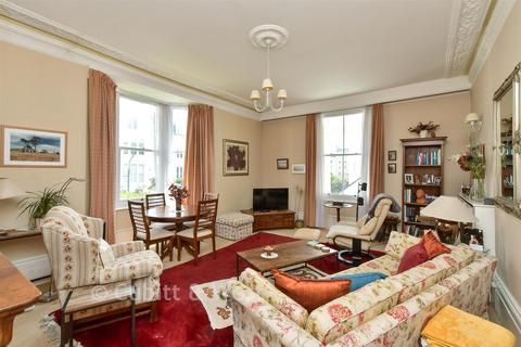 2 bedroom ground floor flat for sale, 4 Medina Villas, Hove BN3
