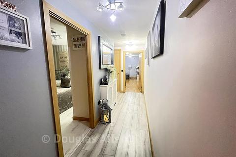 2 bedroom ground floor flat for sale, Chiddicks Court, South Ockendon RM15