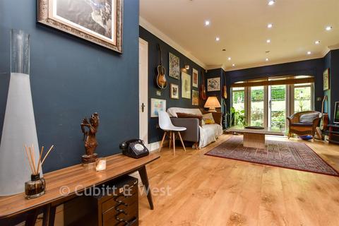 undefined, Parkside Court, Redhill RH1