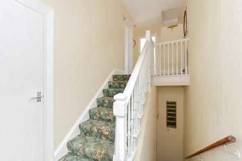 2 bedroom flat for sale, 138 Minnis Road, Birchington CT7