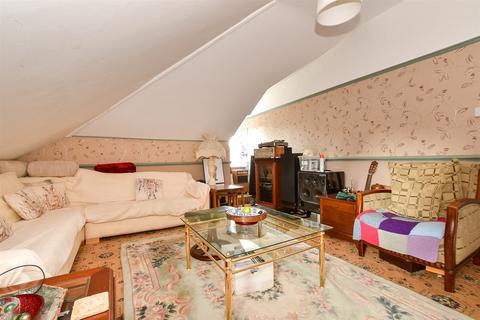 3 bedroom flat for sale, The Grove, Ryde PO33