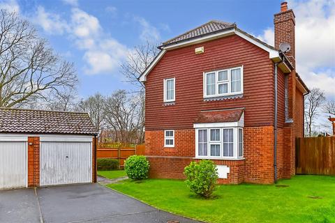 3 bedroom detached house for sale, Hawkwood, Maidstone ME16