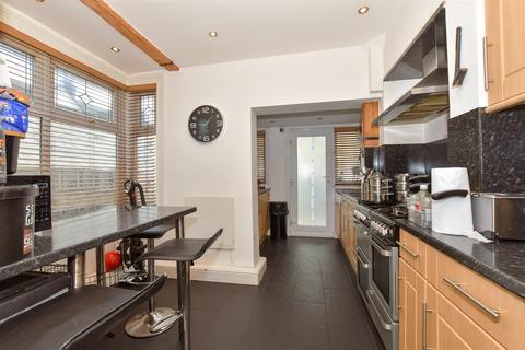 3 bedroom end of terrace house for sale, Danesmead Terrace, Margate CT9