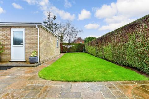 4 bedroom semi-detached house for sale, Iden Crescent, Tonbridge TN12