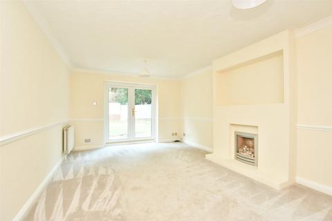 3 bedroom detached house for sale, The Street, Sittingbourne ME9