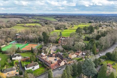 3 bedroom end of terrace house for sale, Heritage Walk, Rickmansworth WD3