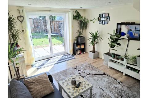 2 bedroom end of terrace house for sale, Rowe Mead, Chippenham, SN15