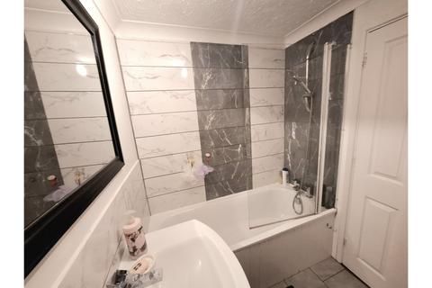 2 bedroom end of terrace house for sale, Rowe Mead, Chippenham, SN15