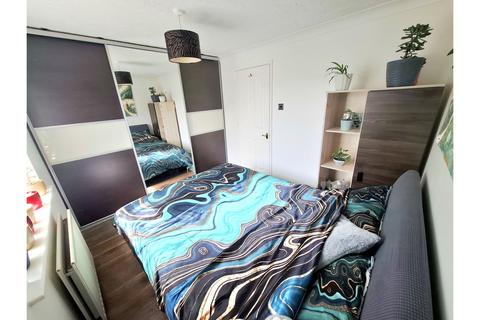 2 bedroom end of terrace house for sale, Rowe Mead, Chippenham, SN15