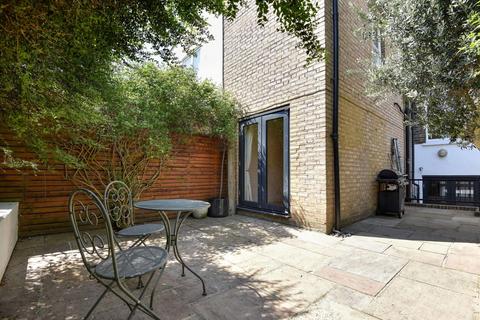 undefined, De Laune Street, London, SE17
