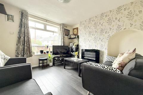2 bedroom townhouse for sale, Florence Avenue, Wigston LE18