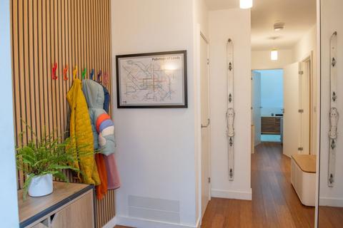 undefined, Solar Avenue, Leeds, LS9
